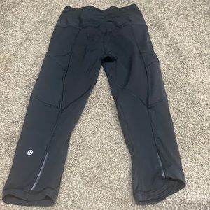 Solid black Lululemon leggings. Size 6